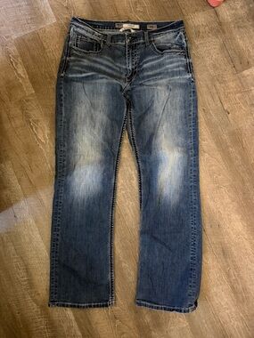 Men's Bootleg BKE Jake in Medium Blue Wash - Classic Casual Style